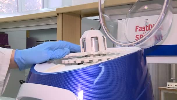 化学和遗传学实验科学实验室 — 图库视频影像
