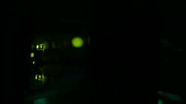 Müzik ve şarkıları kaydetmek için stüdyo ve ekipman