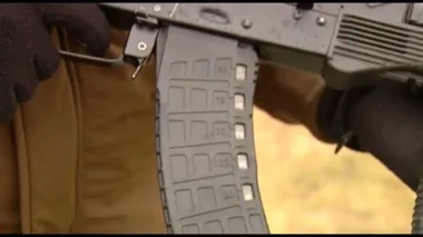 Askeri tatbikatlar erkek oyunları