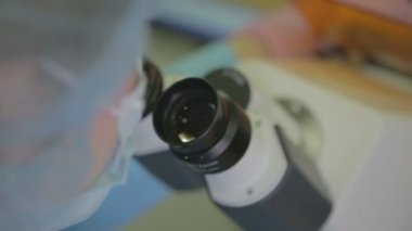 Virüs üzerinde laboratuvar bilimsel çalışmalar