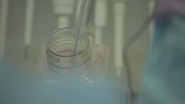 実験室でのウイルスの医学的研究 — ストック動画