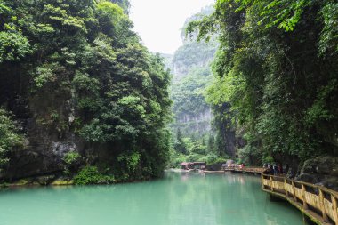 Üç Doğal Köprüler Ulusal Geopark (Tian Keng San Qiao) Chongqing Wulong Unesco dünya mirası, Çin.