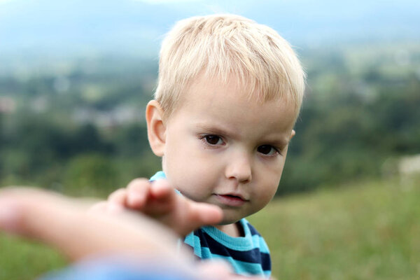 Концепция жеста и пения
 