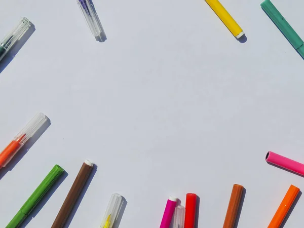 White sheet of paper with markers. View from above — Stock Photo, Image