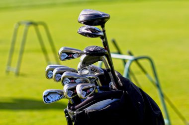 Golf club civarındaki bir çanta
