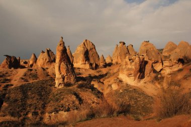 Kapadokya Vadisi Dağları ile 