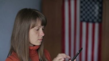 O online tablet üzerinde iletişim kurar