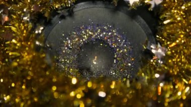 Hoparlör - müzik döngü arka plan üzerinde altın Glitter