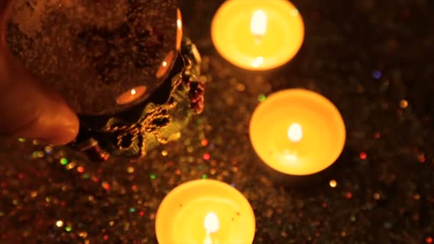 Різдвяний Сувенір Фоні Запалених Свічок Блискіток — стокове відео