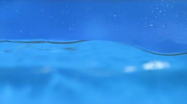 Ağır çekim dökülen su ateş. Dolu hd video