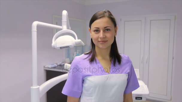 Dívka Zubař Kanceláři — Stock video