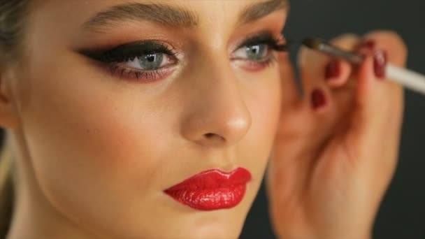 Primer Plano Maquillaje Los Ojos Full Video — Vídeo de stock