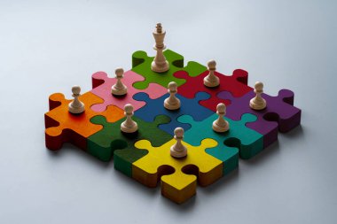 Online strateji için iş bulmacası konsepti satranç, takım çalışması a