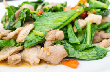 İstiridye soslu kızarmış kale