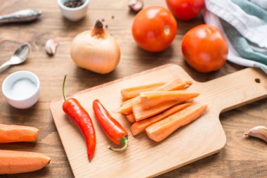 Domates çorbası için malzemeler