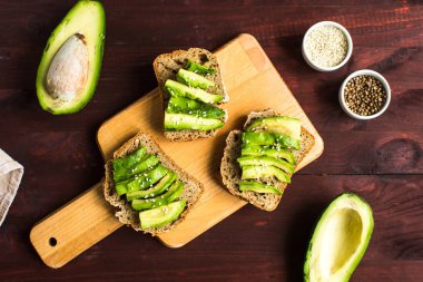 avokado ile kullanışlı tost