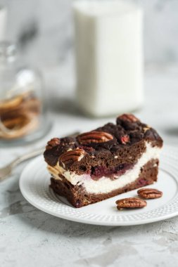 Tatlı kek-cheesecake Fındıklı