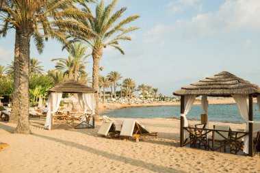 Çare Akdeniz, Paphos, Kıbrıs
