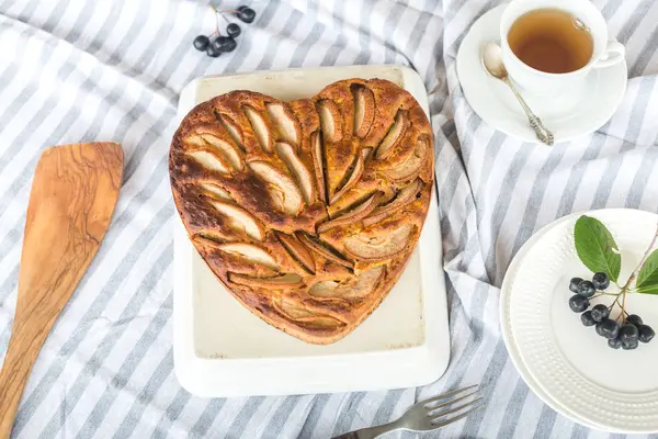 kalp şeklinde pasta