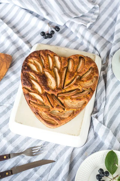 kalp şeklinde pasta