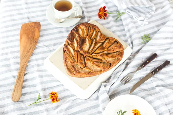 kalp şeklinde pasta