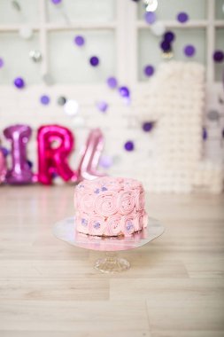 İlk doğum günü pasta şut anlar