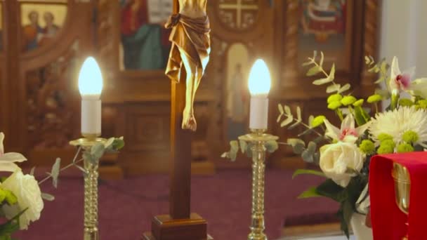 Blick in die Kirche — Stockvideo