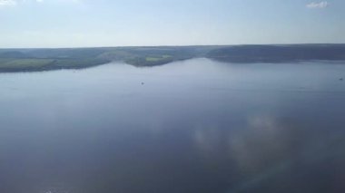 Güzel doğa: Yüksekten nehir