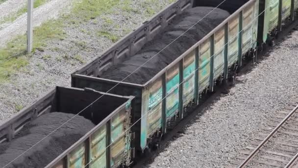 Угольные Вагоны Железнодорожных Путях — стоковое видео