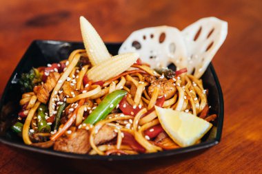 Geleneksel Çin eriştesi