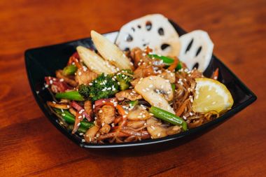 Geleneksel Çin eriştesi