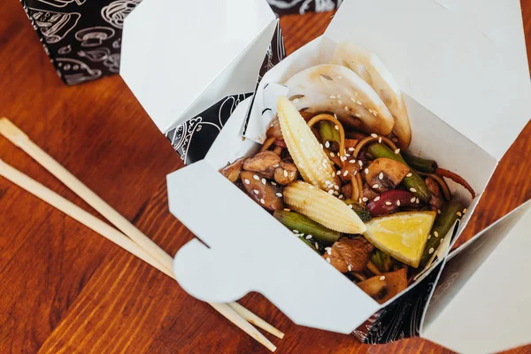 Geleneksel Çin eriştesi