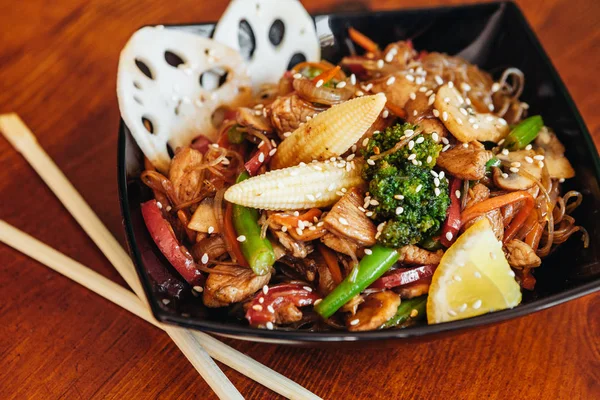 Geleneksel Çin eriştesi