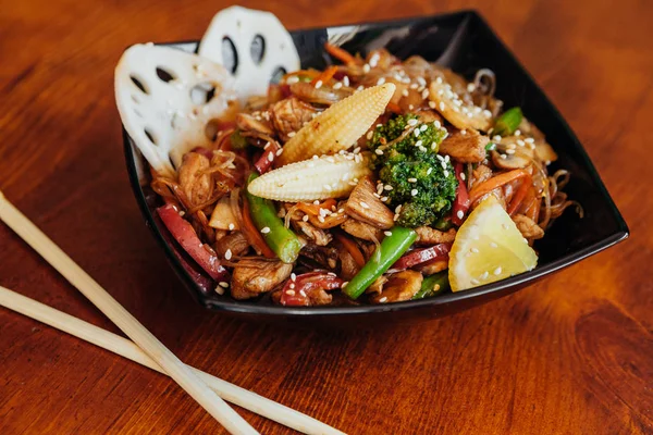 Geleneksel Çin eriştesi