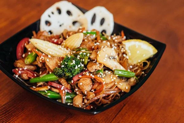 Geleneksel Çin eriştesi