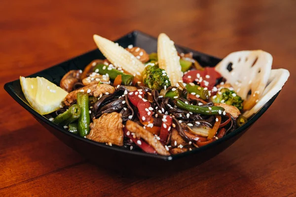 Geleneksel Çin eriştesi