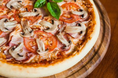 Lezzetli ve güzel pizza