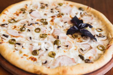 Lezzetli ve güzel pizza