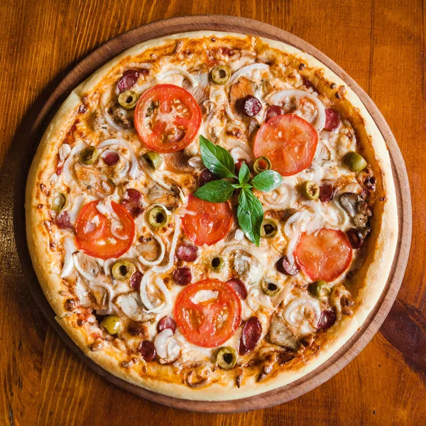 Lezzetli ve güzel pizza