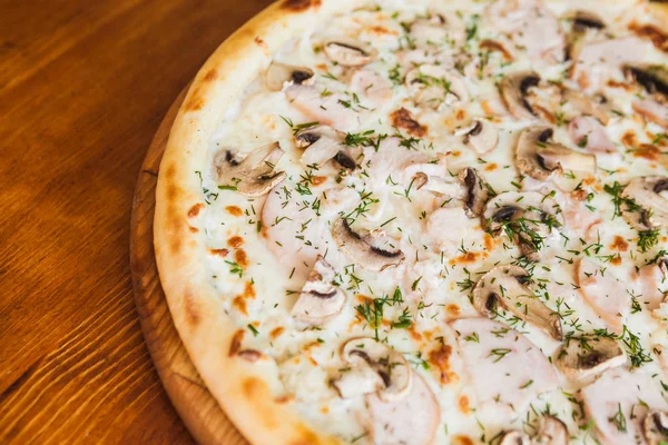 Lezzetli ve güzel pizza