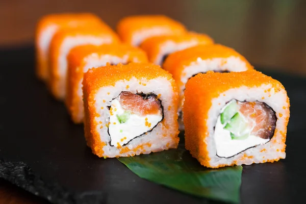 Balık ve peynirli lezzetli börekler.