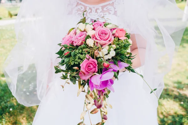 花嫁の花束 — ストック写真