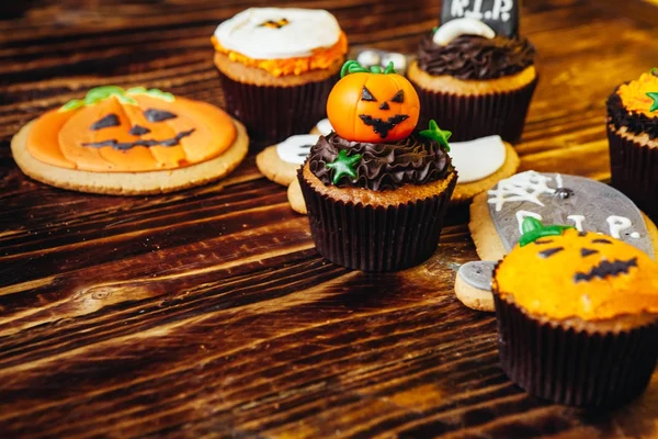 Delicious sweets for Halloween — Stock Photo, Image