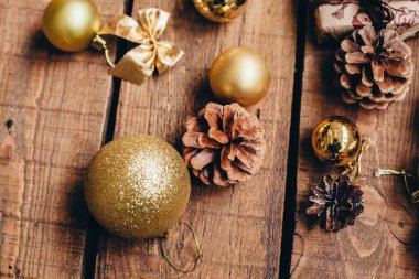 Noel hediyeleri ve için bir Noel ağacı süsleri