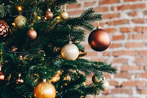 Noel hediyeleri ve için bir Noel ağacı süsleri