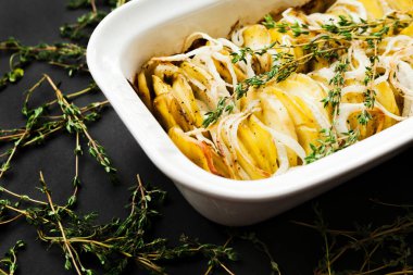 Akşam yemeği için güzel bir ev yemeği.