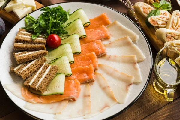 Grúz Nemzeti Örmény Azerbajdzsáni Konyha Éttermi Ételeinek Változatossága — Stock Fotó