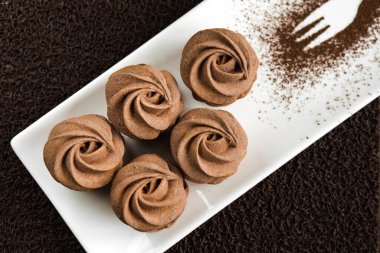 Güzel, sağlıklı, lezzetli ev yapımı şekerlemeler.