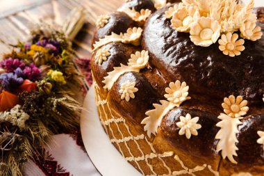 Geleneksel Slav düğün ekmeği korovay