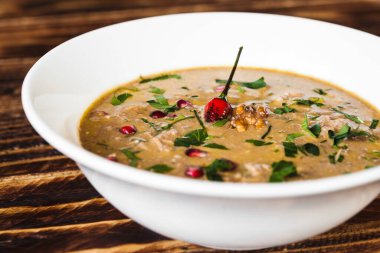 Sebzeli bir Gürcü yemeği.